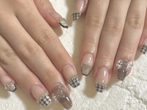 nail salon RURI(北海道札幌市北区北40条西5-5-35 プレジデントハイム202)