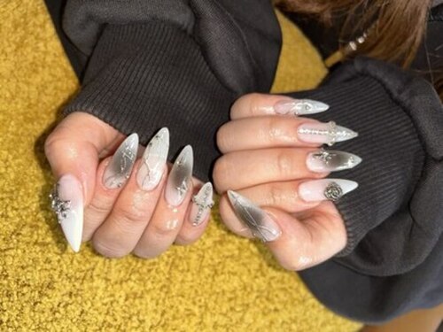 SOL Private Nail Salon(北海道札幌市豊平区平岸4条12-1-6 PetitMaisonHiragishi 301 )