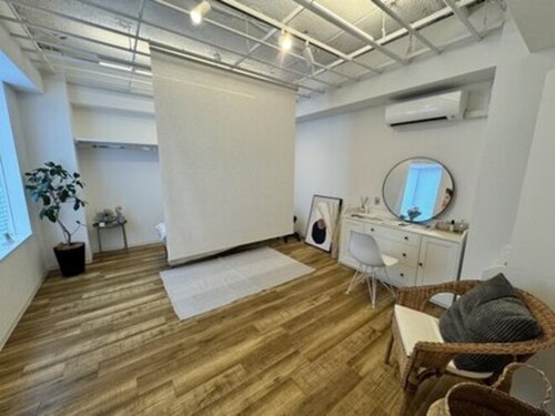 韓国肌管理 SOA_de_beauty《小顔フェイシャルwax毛穴洗浄眉毛アイブロウ》(北海道札幌市中央区南4条西9-1006-8 パワービル南4条 701号室)