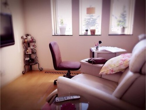 ネイルサロン ジュエル(Nail salon JEWEL)(北海道旭川市神楽4条9-1-15)