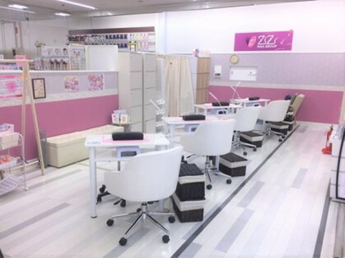 ネイル セン ジジ イオン仙台店(Nail 1000 ZIZI)(宮城県仙台市青葉区中央2-イオン仙台店1F)
