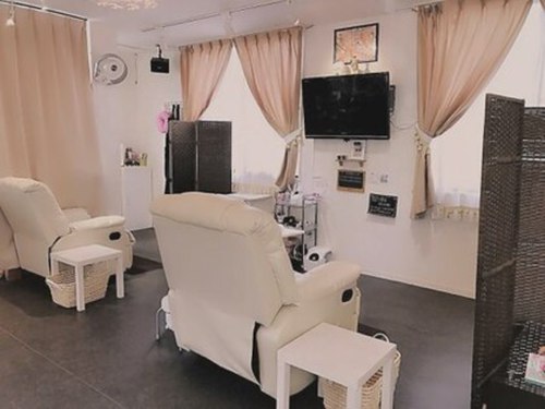 クルーシャー(Nail&Jewery CLOUCHER)(茨城県水戸市宮町2-1-21大栄ビル3F)