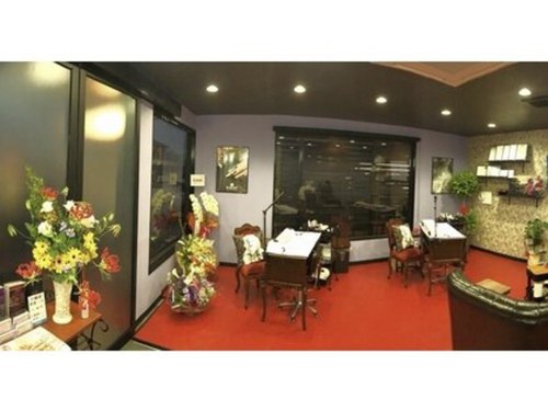 ネイル エミーラ(Nail Emira)(群馬県前橋市上新田町913-1)