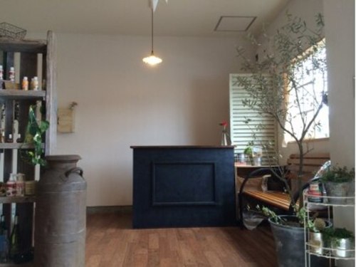 ネイルズ アメリ(Nails amelie)(群馬県高崎市中尾町699-3NakaoAnnex5)