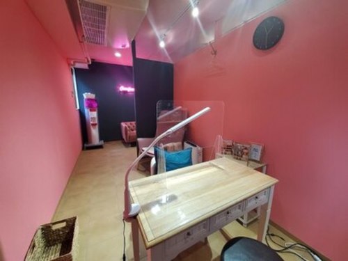 コンフォートネイルスタジオ(comfort nail studio)(埼玉県さいたま市大宮区仲町3-86丸鹿ビル2F)