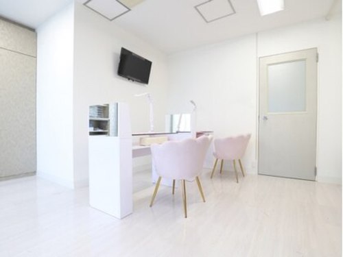 バニーズネイル トコロザワ(Bunny's nail TOKOROZAWA)(埼玉県所沢市日吉町9-23TRN所沢ビル5階B)