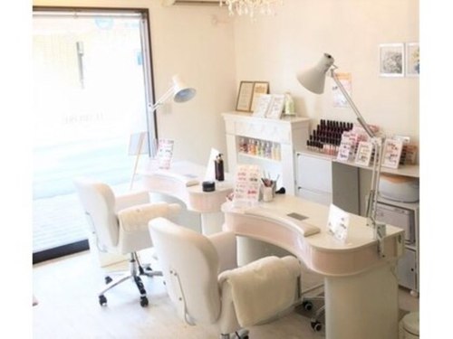 ラグジュアリーネイルハローズ(Luxury Nail HAROSE)(埼玉県鶴ヶ島市鶴ヶ丘75-2第2渋谷マンションB号室(1階路面店))