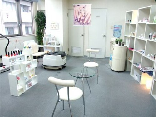 ネイルサロンひまわり(千葉県千葉市中央区登戸1-4-15F)