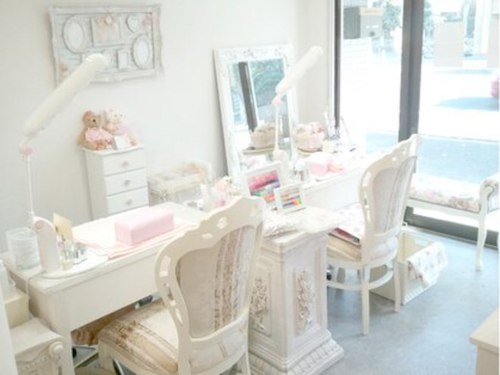 ティアラリュクス 稲毛店(Tiara Luxe)(千葉県千葉市稲毛区稲毛東3-8-18前田ビル1F)