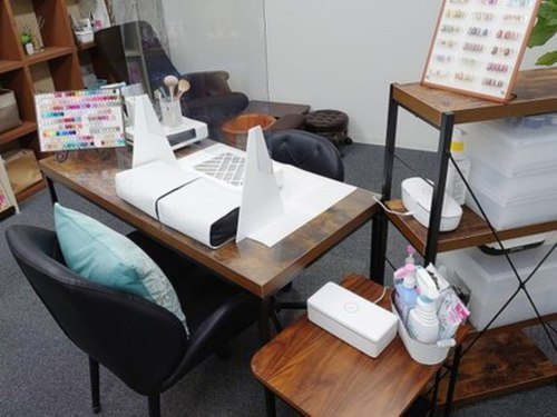 ネイルドットナシラ(nail.NASHIRA)(千葉県千葉市中央区弁天1-1-2be-place3階A)