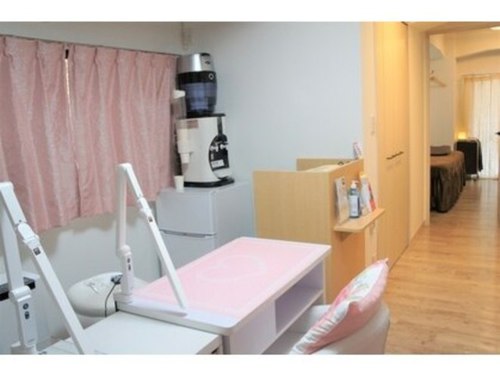 ネイルアンドリラク リリー(Lily)(千葉県船橋市本町6‐3‐21天沼コーポ303号室)