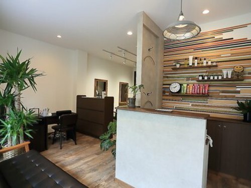 ヘアー アンド ネイル サプール(HAIR and NAIL SAPEUR)(千葉県佐倉市稲荷台2-14-14長谷川ビル1F)