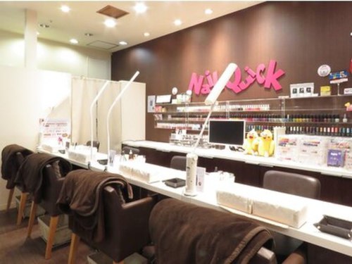 ネイルクイックアトレ新浦安店(千葉県浦安市入船1‐1‐1アトレ新浦安1F)