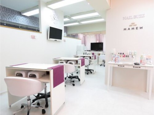 ネイル バズ(NAIL BUZZ)(東京都中央区銀座2-11-18銀座小林ビル6F)