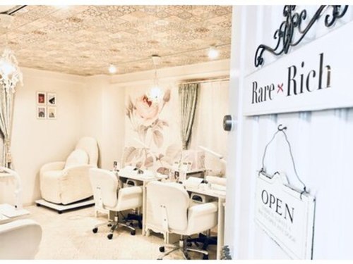 ネイルサロンレアリッチ 銀座店(Rare Rich)(東京都中央区銀座8-2-15明興ビル6FB室)