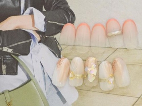 ネイルサロンリュクス (nailsalon Luxe)(東京都中央区銀座4-13-3ACN東銀座ビル8F)