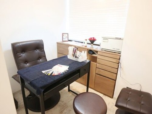 ビューティーサロン ハル(beauty salon haru)(東京都中央区東日本橋3-7-3川名ビル2階)