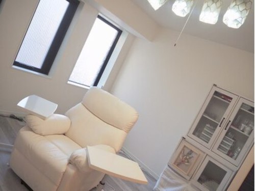 サロン ド ルメルシェ(salon de Remercier)(東京都港区南青山4-)