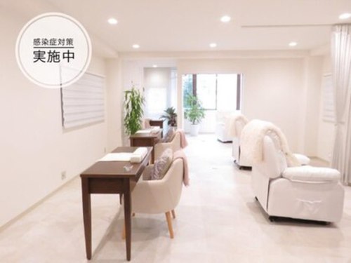 ネイル マニシア(Nail Manicia)(東京都港区芝5-32-10田町ビル3F)