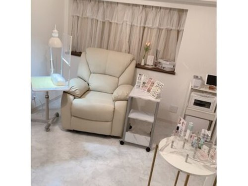 リズ ネイル(Lys nail)(東京都新宿区大久保2-6-17シルバープラザ第二606)