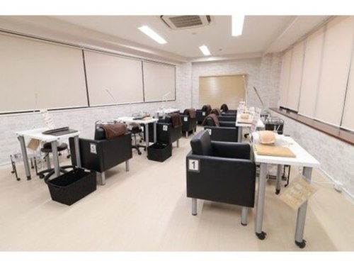 ノーネイル 自由が丘(NO NAIL)(東京都目黒区自由が丘1-5-8藤屋産業ビル2F)