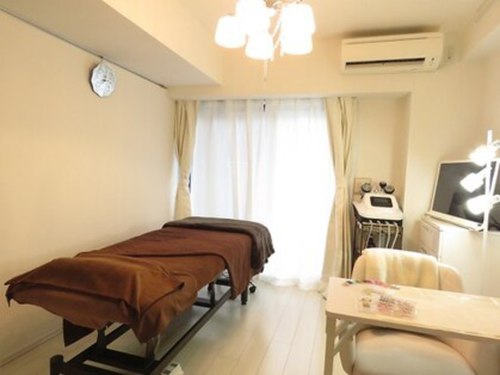 パウダー 下北沢(powder SHIMOKITAZAWA SALON)(東京都世田谷区北沢2-15-14-310)