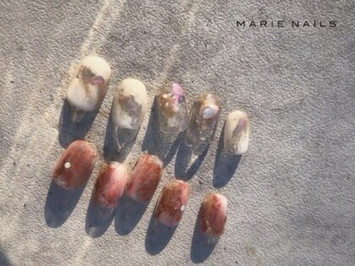 マリーネイルズ 表参道店(MARIE NAILS)(東京都渋谷区神宮前4-8-17ラミアール神宮前103)