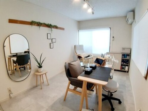 エイチシックネイル(H.chic-nail)(東京都渋谷区上原1-33-2ホワイトルーム203)