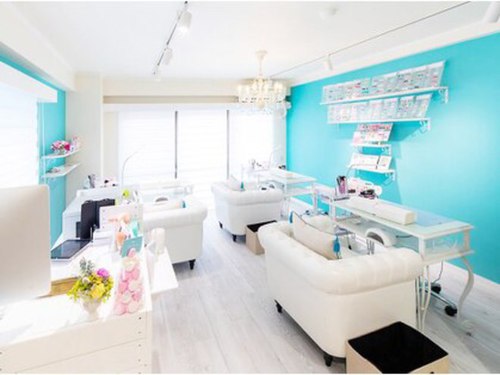 ネイルサロン アリスアンドコー(Alice&CO.)(東京都渋谷区恵比寿1-8-3恵比寿リバストーンハイム802)