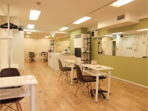 ネイルミックス 池袋店(Nail Mix)(東京都豊島区南池袋2-27-1村田ビル4F)