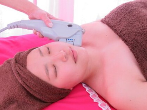 サロンドシェリー(salon de cherie)(東京都足立区栗原1-6-14)