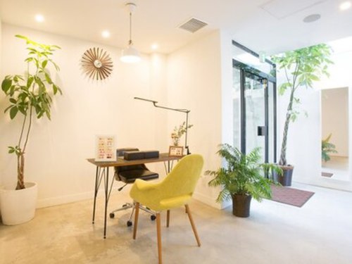 リラーチェ ネイル(LILACE NAIL)(東京都八王子市南大沢2‐13‐41F)