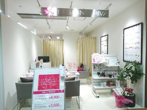 ダッシングディバ 府中フォーリス店(DASHING DIVA)のクチコミ・評判とホームページ