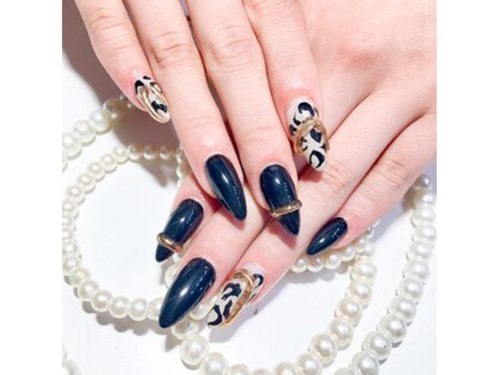 ティアリーネイル アンド ビューティー(Tiary Nail&Beauty)(神奈川県横浜市中区野毛町2-101-1ネオキャッスル野毛801)