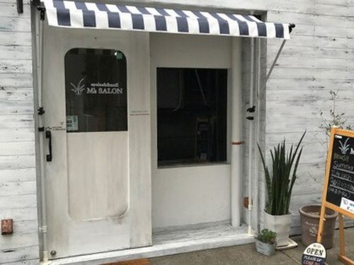 エムズ サロン(M's SALON)(神奈川県横浜市中区山下町104-5KOシティ山下町1F)