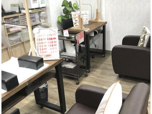 ネイルサロンルーミー(ROOMY)(神奈川県横浜市保土ケ谷区帷子町1-44 カサハラビル802)