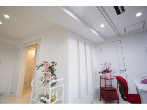 エルミタージュ 306 クラブ(Ermitage 306 club)(神奈川県横浜市中区山手町27-5ベイステージ元町306)