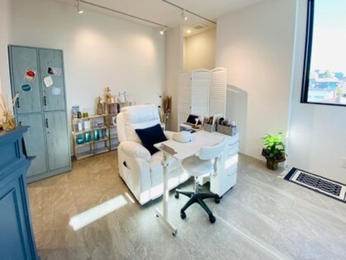 フェムネイル(Fem nail)(神奈川県横浜市青葉区新石川3-15-3 sanrexたまプラーザ3F-f)