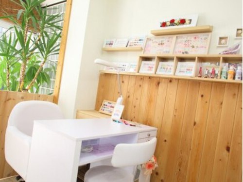 リュクスネイル(luxe nail)(神奈川県横浜市旭区中希望が丘103-34(ヘアープロデュース YaYa内))