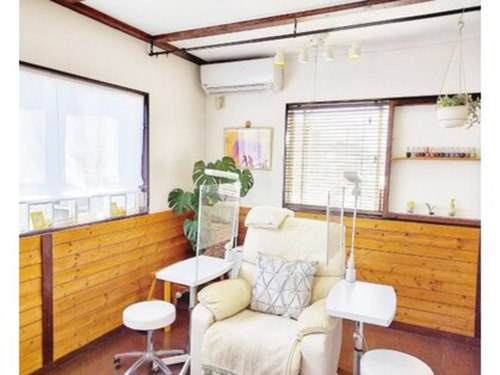 ネイルアンドアロマ ピピ(nail&aroma PiPi)(神奈川県小田原市扇町1-45-14 2F)