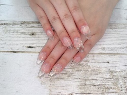 フローリッシュネイル(Flourish nail)(富山県富山市桜町2-2-27 鈴木ビル2F)