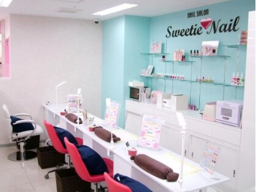スウィーティーネイル 新静岡駅前店(Sweetie Nail)(静岡県静岡市葵区伝馬町1-2 ホテルシティオ静岡1F マツモトキヨシ内)