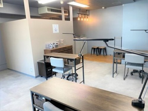 ブルースター名古屋名駅店(愛知県名古屋市中村区名駅4-5-26ユニモール桜ビル5F ネイルサロン ブルースター名古屋名駅店)