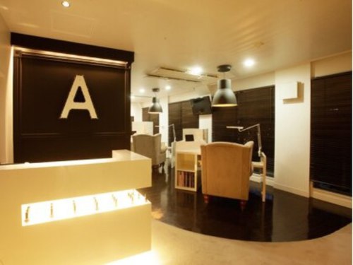 アーチネイルズ(Arch Nails)(愛知県名古屋市中区大須3-5-49 第2ハセビル4F)