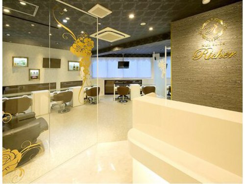 エスフィーネイルサロン リシェル(Esfy nailsalon Richer)(愛知県名古屋市熱田区金山町1-3-6 ブリッジビル7F)
