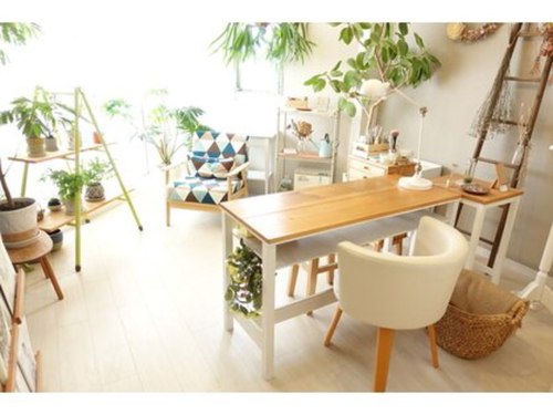コーニス ネイルズ(Caunis nails)(愛知県名古屋市天白区植田1‐1303 井上コーポ305)