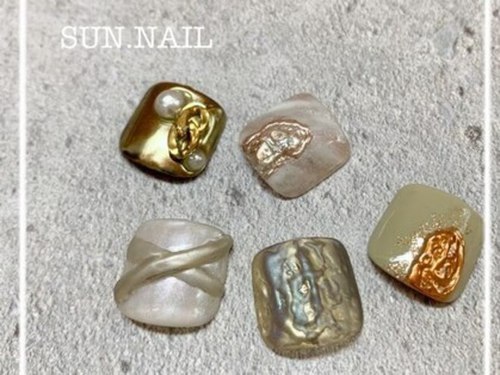 サンネイル(SUN.NAIL)(愛知県長久手市岩作三ケ峯2)