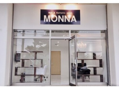 ネイル アンド エステティック サロン モナ(Nail Esthetic salon MONNA)(三重県伊勢市岩渕3-5‐3 豊田ビル伊勢スカイマンション1Fテナント)