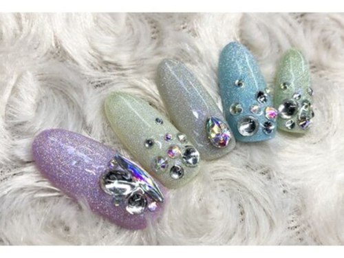ネイルサロン ネイルクク 桑名駅前店(Nail KUKU)(三重県桑名市桑栄町1 サンファーレ1F)