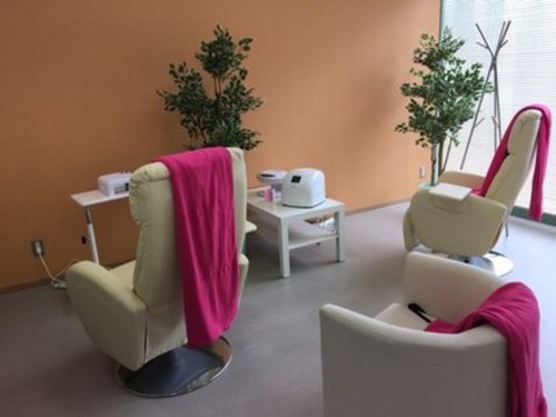 ヴィフネイル 栗東店(vif-Nail)(滋賀県栗東市綣2-4-5ウイングプラザ1階)
